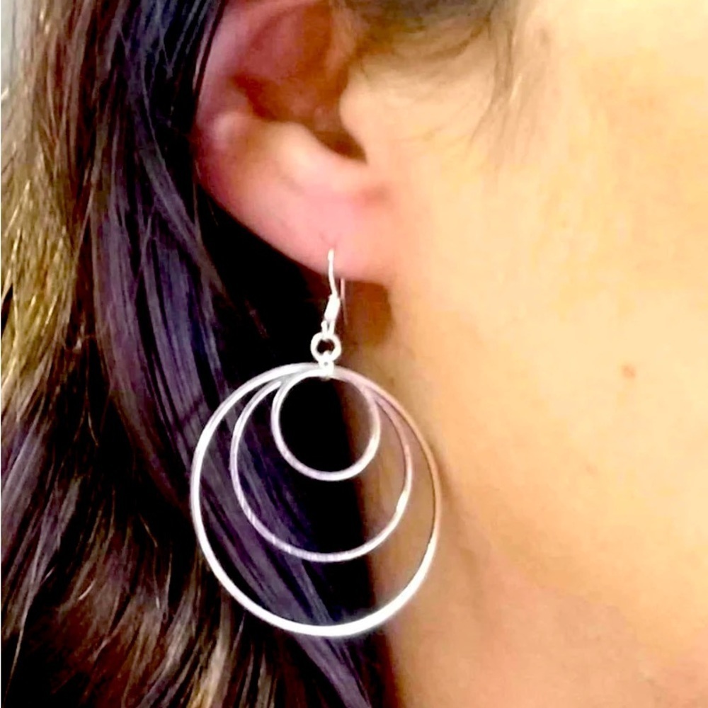 Layered Hoop Dangle Earrings
(New)